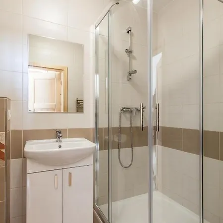 A Restaurace U Hájků Inn *