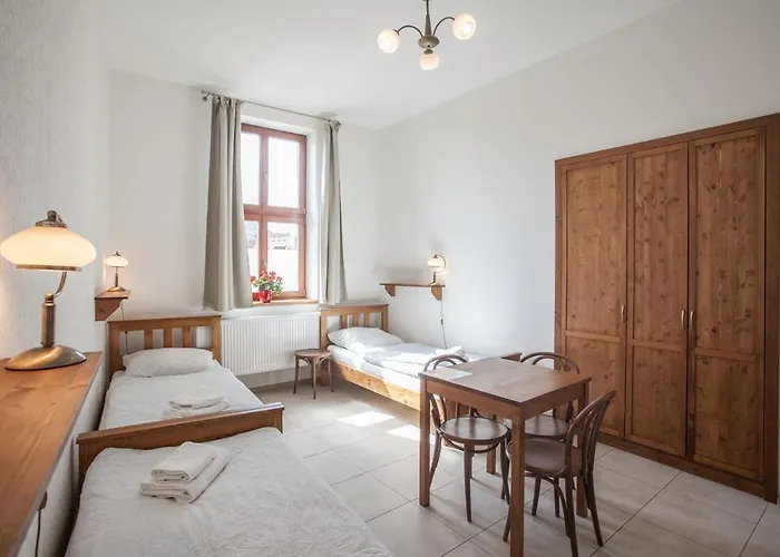 宾馆 A Restaurace U Hajku